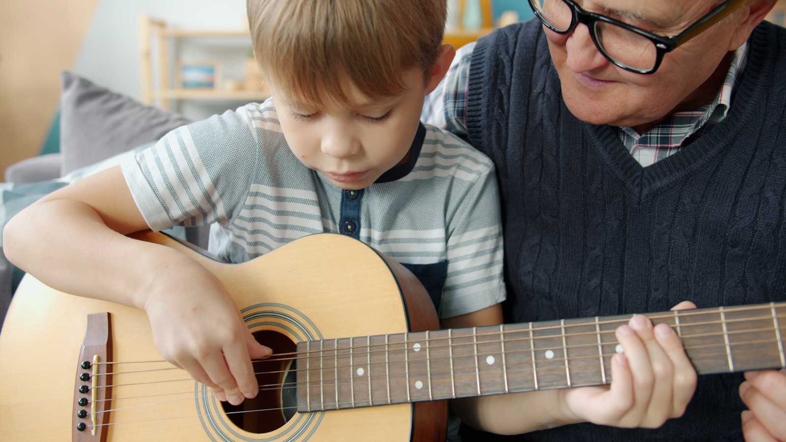 What’s the Best Age for a Child to Start Learning Guitar?